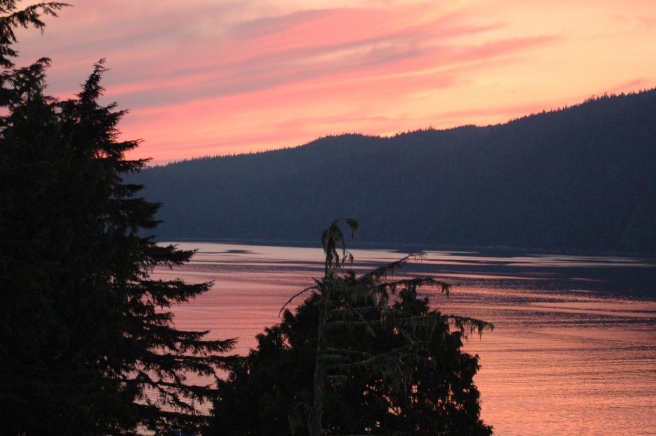 Bjorn Holm Vila Port Renfrew Exterior foto