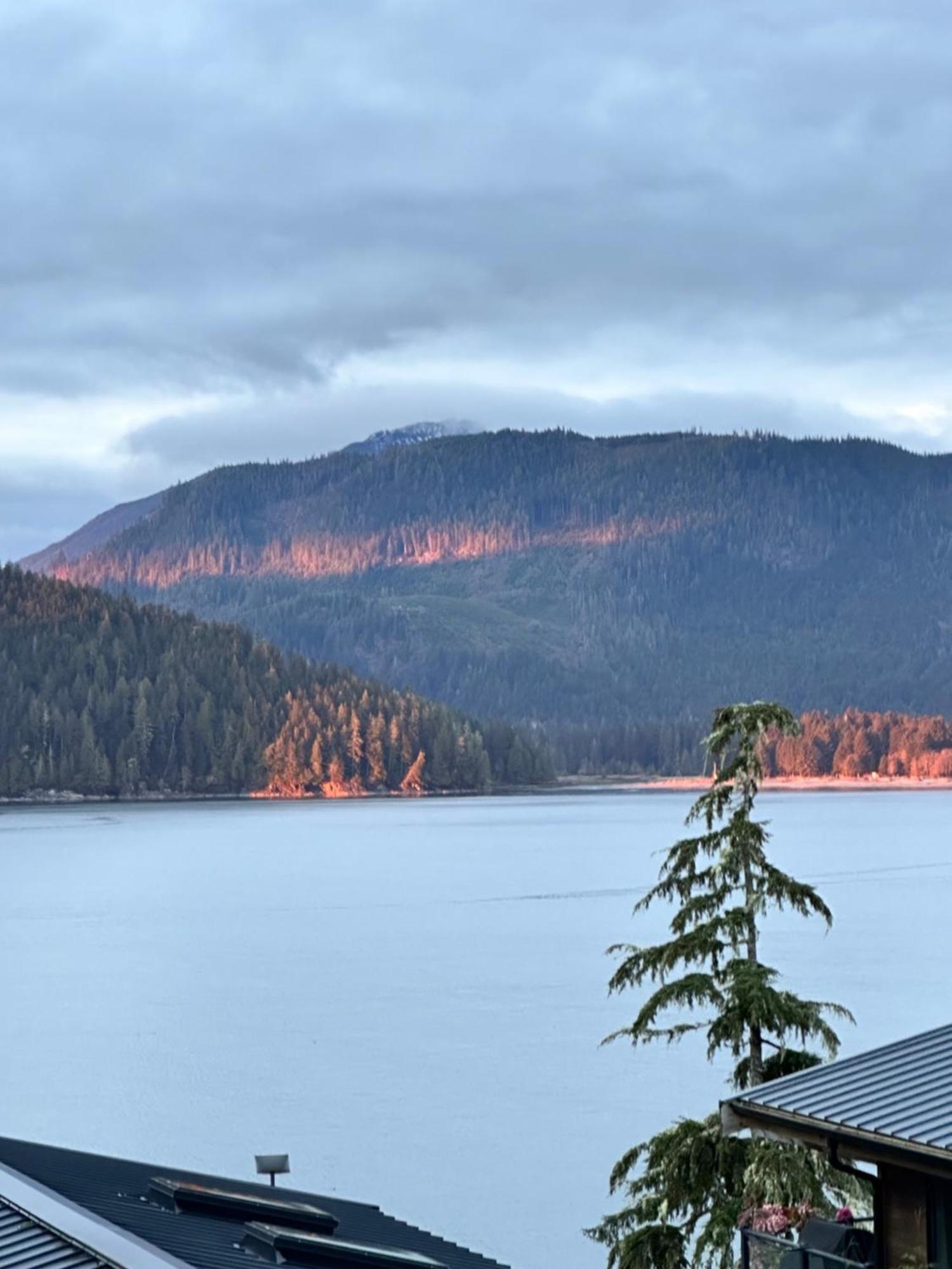 Bjorn Holm Port Renfrew Exterior foto